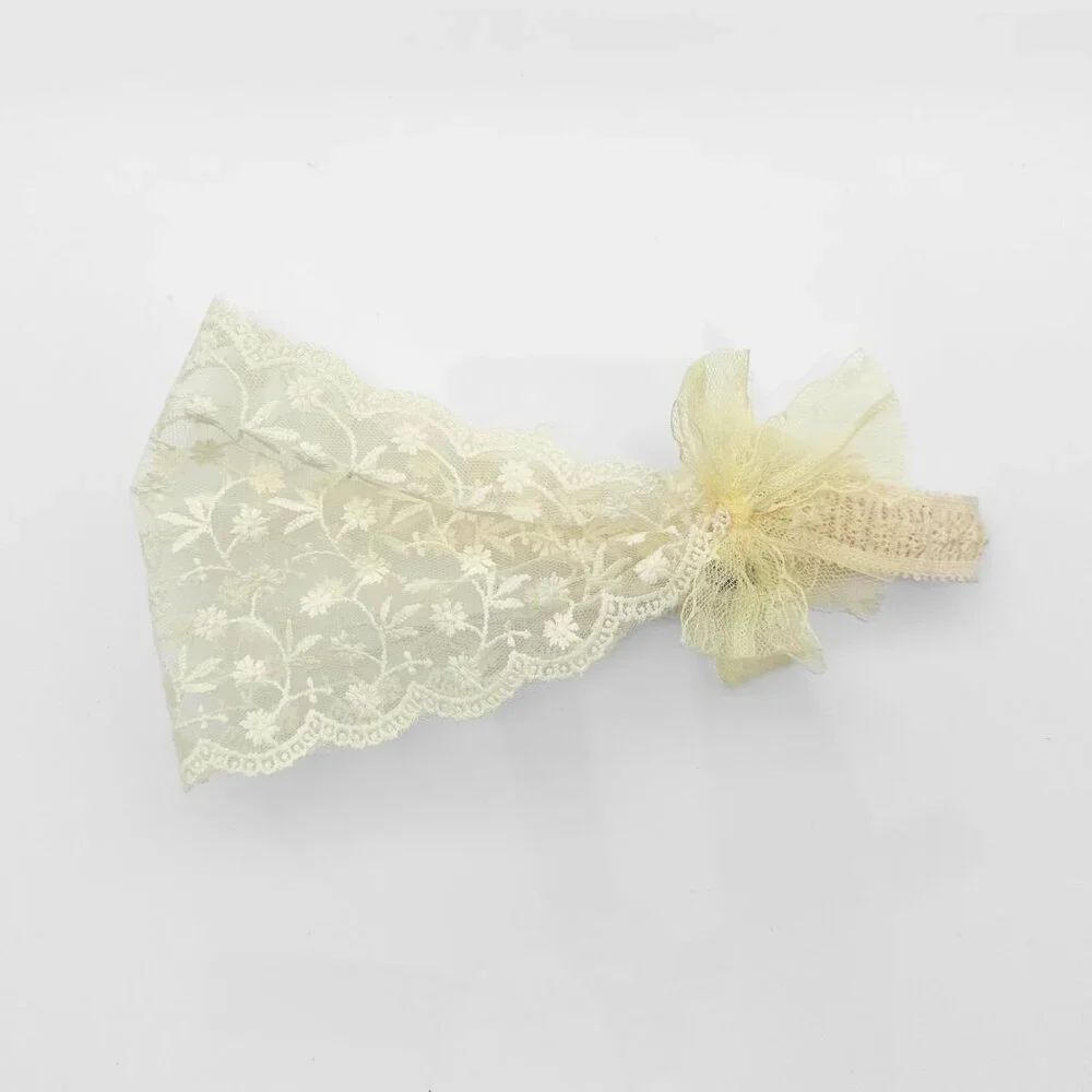 NWT Pretty Vintage Girls Head Scarf Lovely Floral Lace Embroidery Bohemian Cream